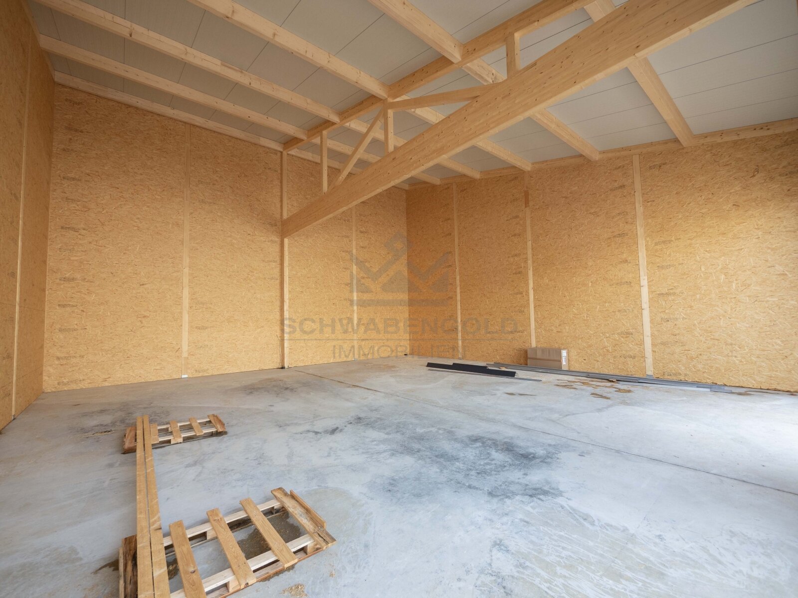 **Miete: Neubau moderner Gewerbe- und Lagerflächen im Gewerbepark Straß**