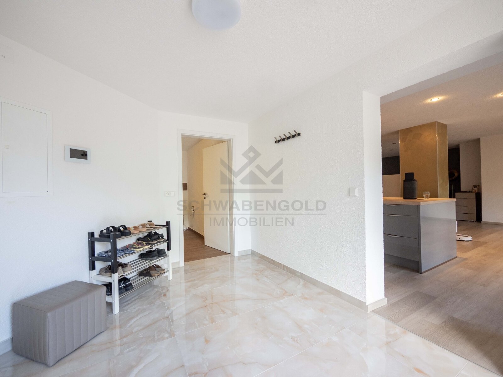 * Wohngefühl mit besonderem Flair – großzügige Wohnung mit Loft-Charakter, Kücheninsel & Terrasse*